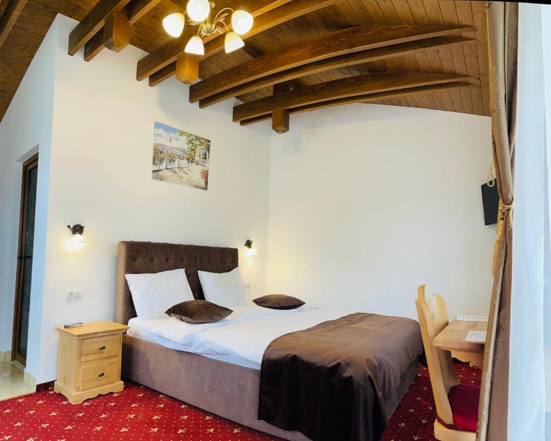 Casa Belcin Spa&Retreat Busteni Bagian luar foto